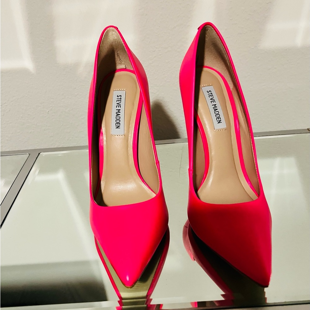Hot pink pumps